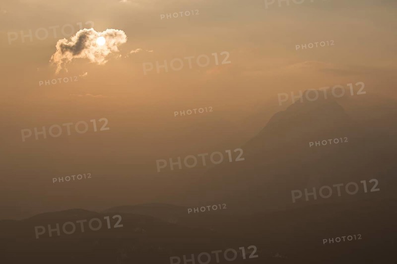 Sahara sand in the foehn wind