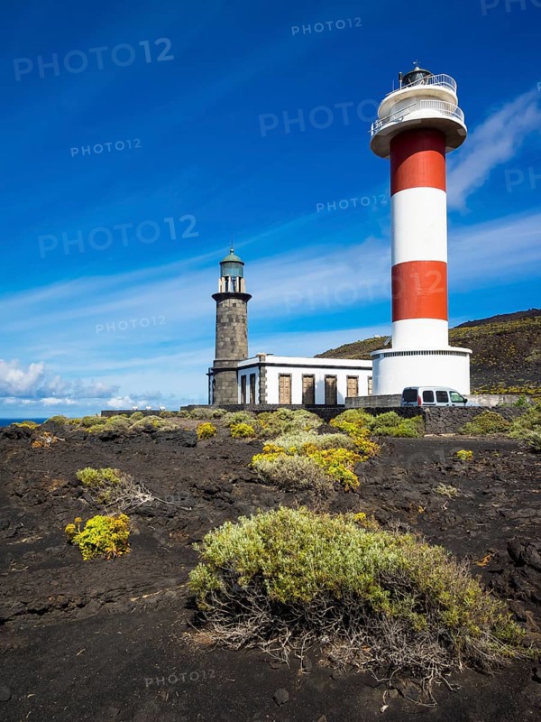 Old and new lighthouse at Faro de Fuencaliente