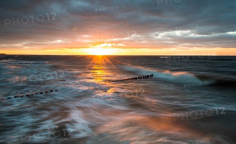 Breakwaters or groynes