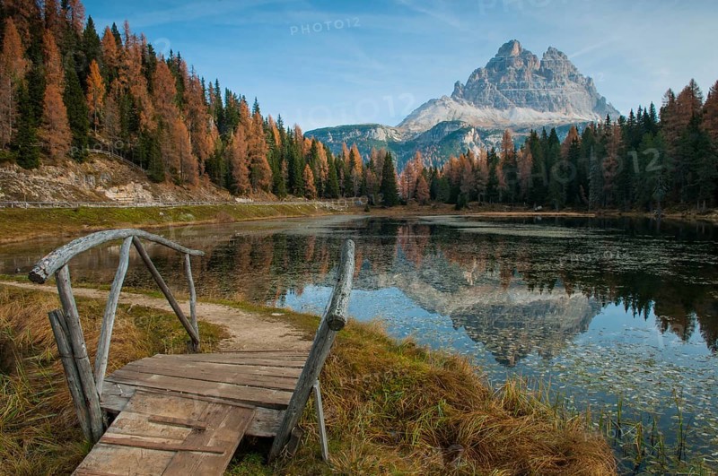 Lago d'Antorno in autumn