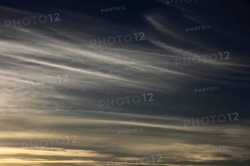 Cloud streaks