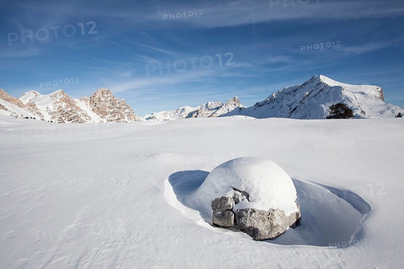 Paraispitze mountain in winter
