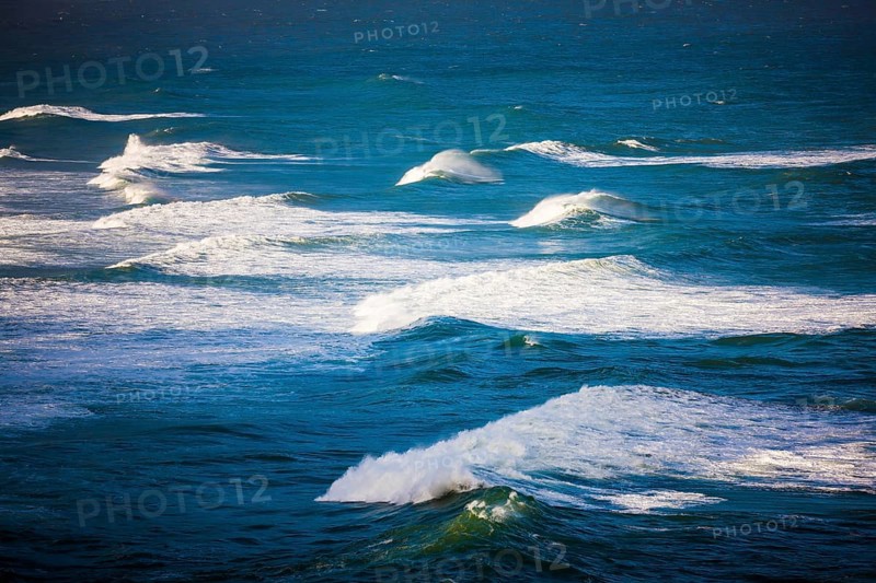 Waves breaking in Hanalei Bay