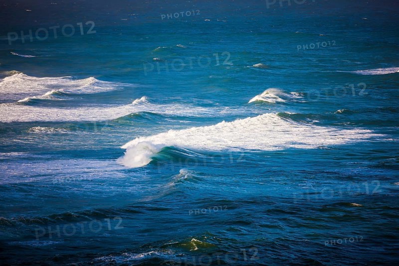 Waves breaking in Hanalei Bay