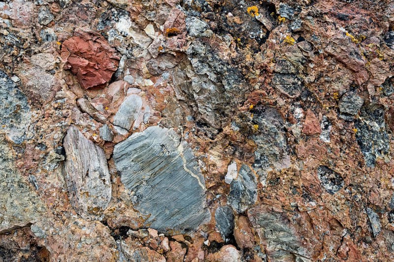 Iron oxide-containing sediment