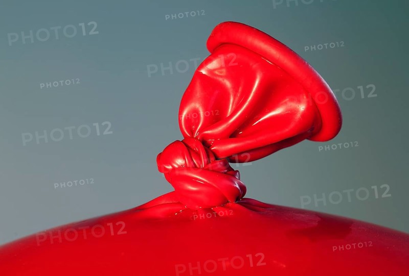 Knot of a balloon