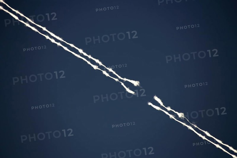 Contrails with an interruption