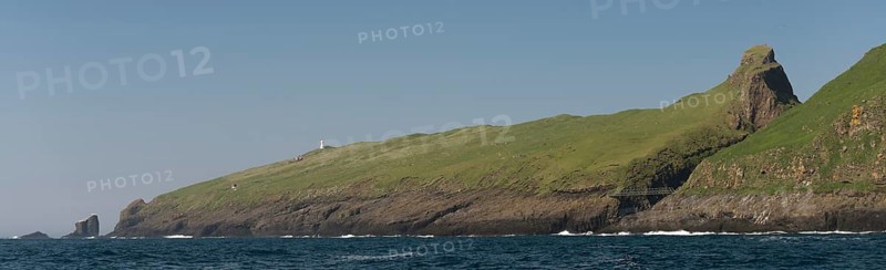 Lighthouse and so-called Atlantic Bridge between Mykinesholmur or Mykinesholm and Mykines