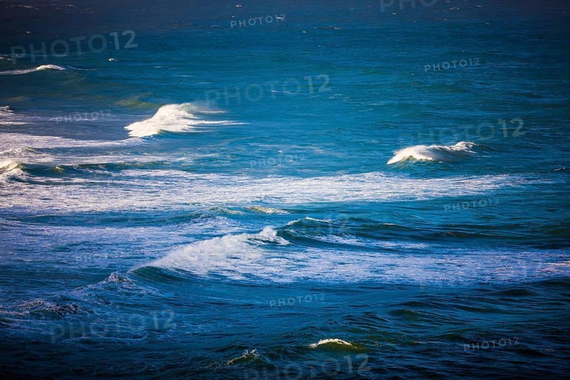 Waves breaking in Hanalei Bay