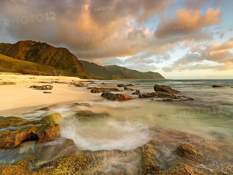 Sunset at Ka'ena Point State Park