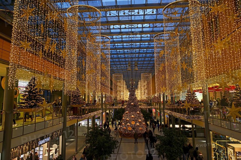 Christmas lights at the shopping centre 'Potsdamer Platz Arkaden'