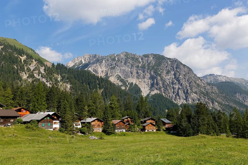 Nenzinger Himmel alpine village