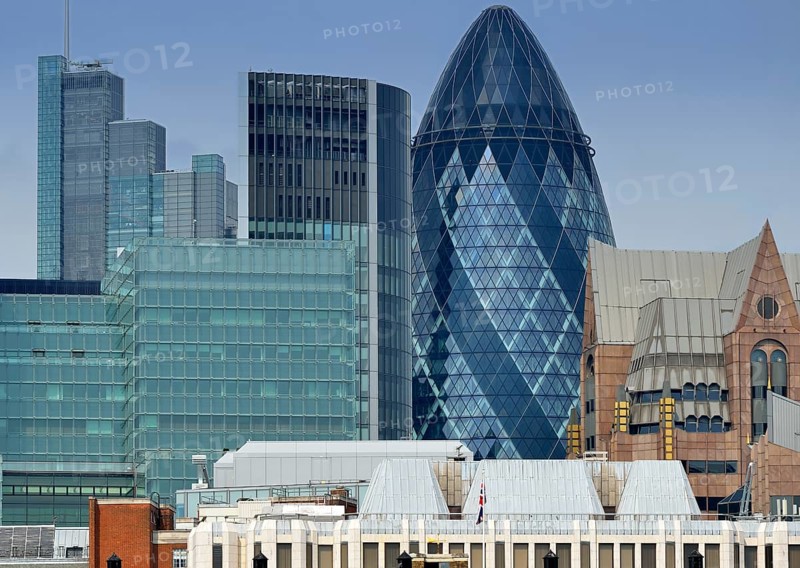 Skyline with the office tower '30 St Mary Axe'