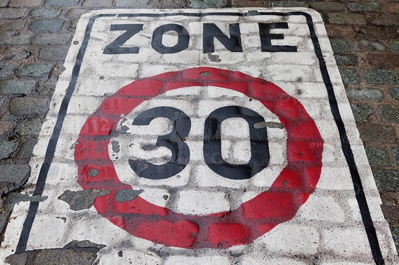 30 kph zone