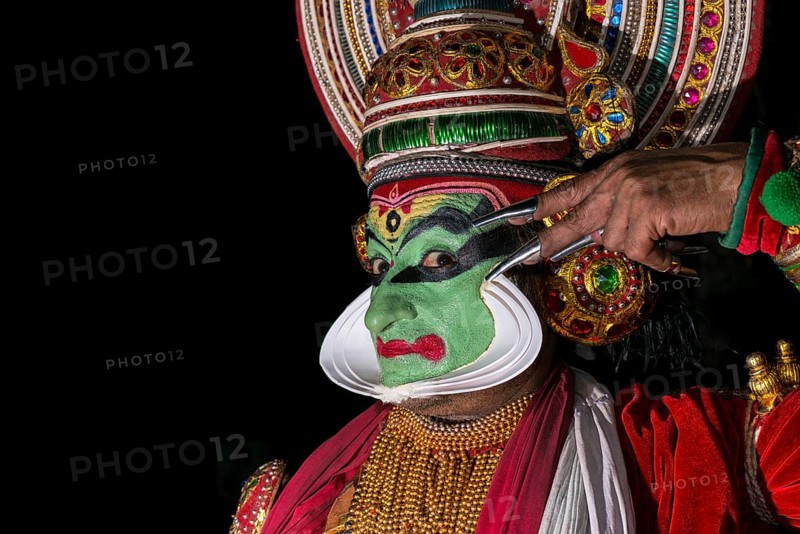Katakali artist posing dressed up as Jayantha