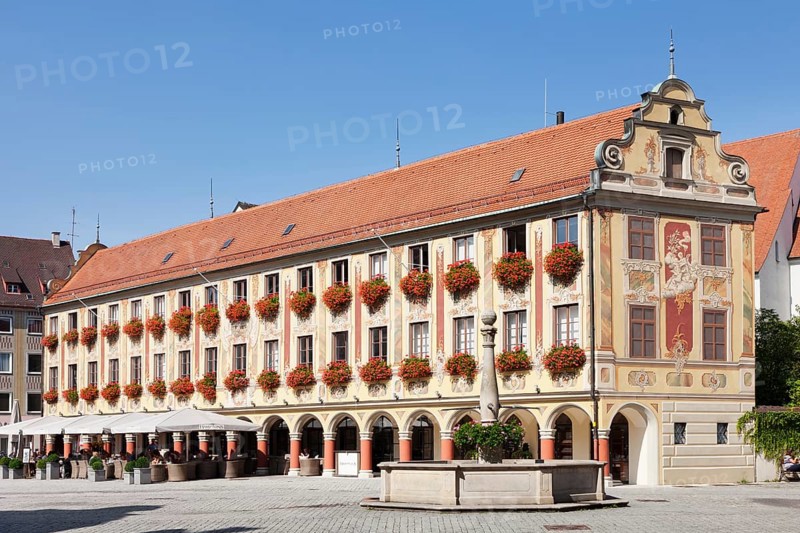 Steuerhaus on the market square of Memmingen