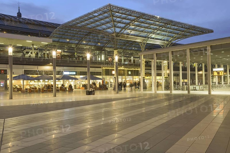 Breslauer Platz square