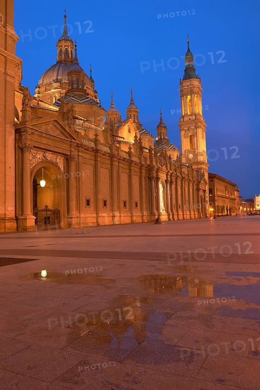 Plaza del Pilar square