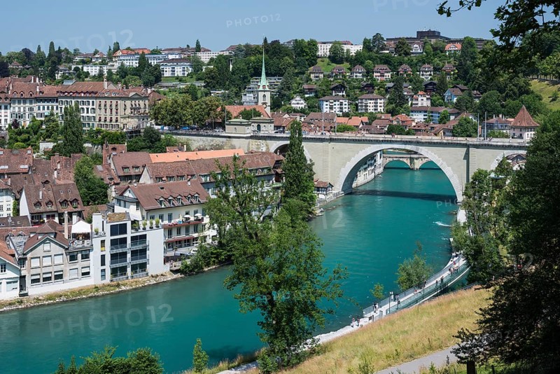 View of the historic centre with the Aar River or Aare River with the Nydegg Bridge