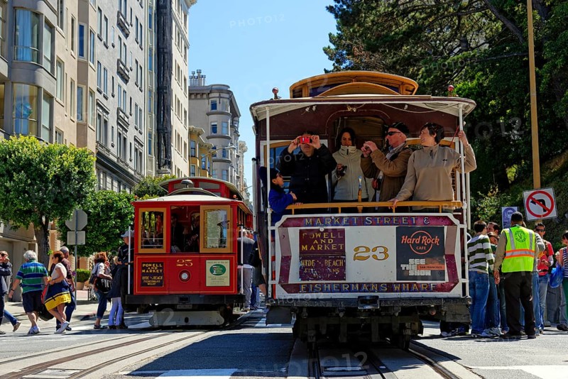 The historic cable car on Hyde Street
