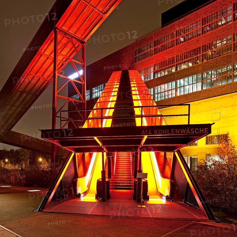 Illuminated gangway to the Ruhr Museum at the Zeche Zollverein Coal Mine Shaft XII