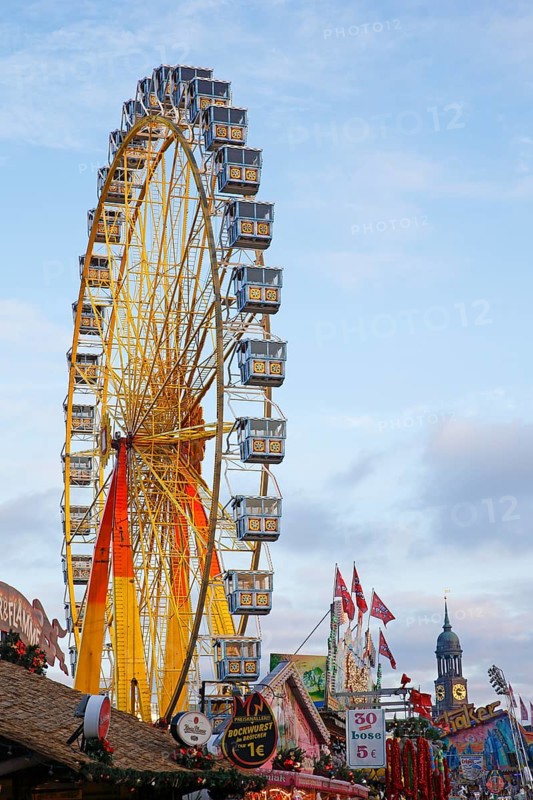 Ferris wheel at the Hamburger Dom fun fair