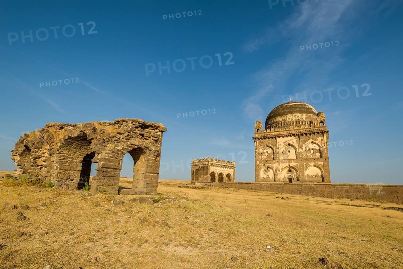 The ruins of Mahal Jahan Begam Top