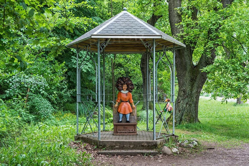 Gazebo with the Title character from the 'Struwwelpeter' children's book by Heinrich Hoffmann