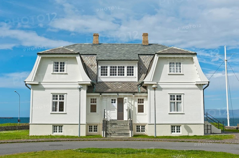 Guest house where the summit conference between Ronald Reagan