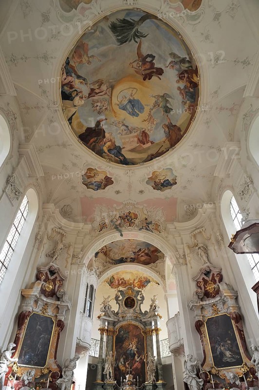 Chancel and vault of the palace church of St. Mary