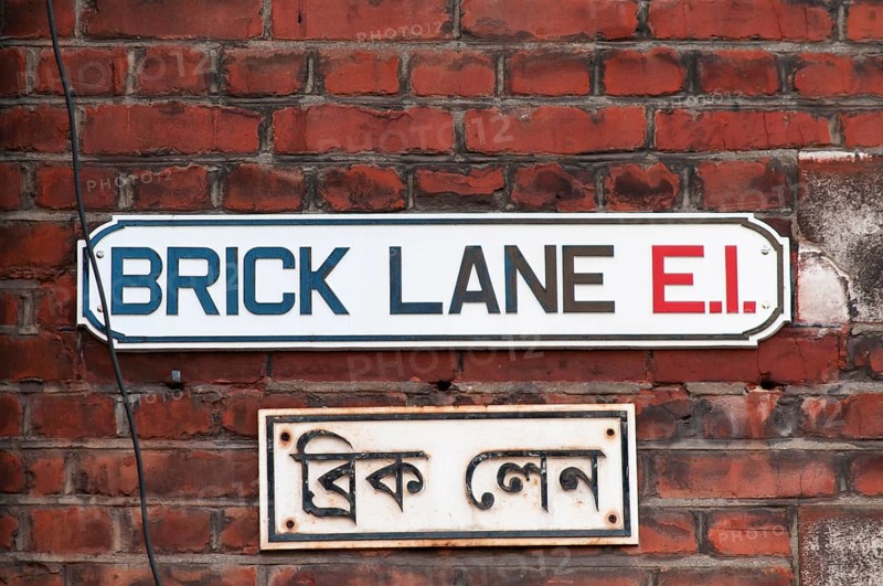 Brick Lane street sign in English and Bengali