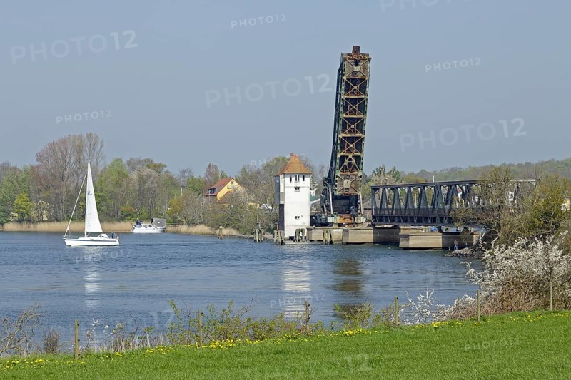 Lindaunis bascule bridge