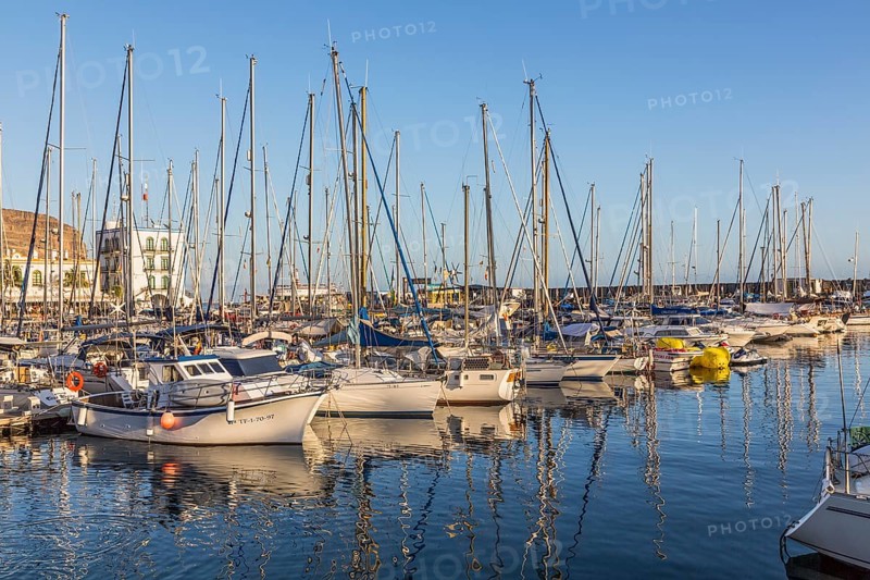 Boats in the harbour in Puerto de Mogan