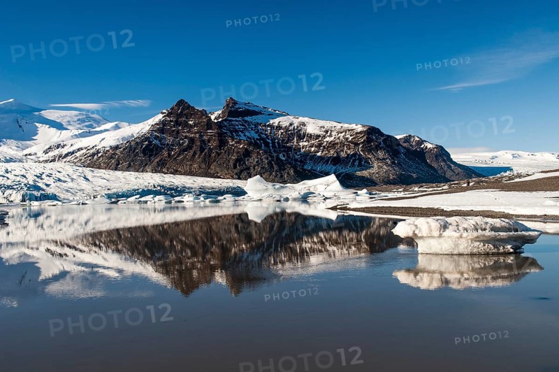 Fjallsjokull Glacial Lake