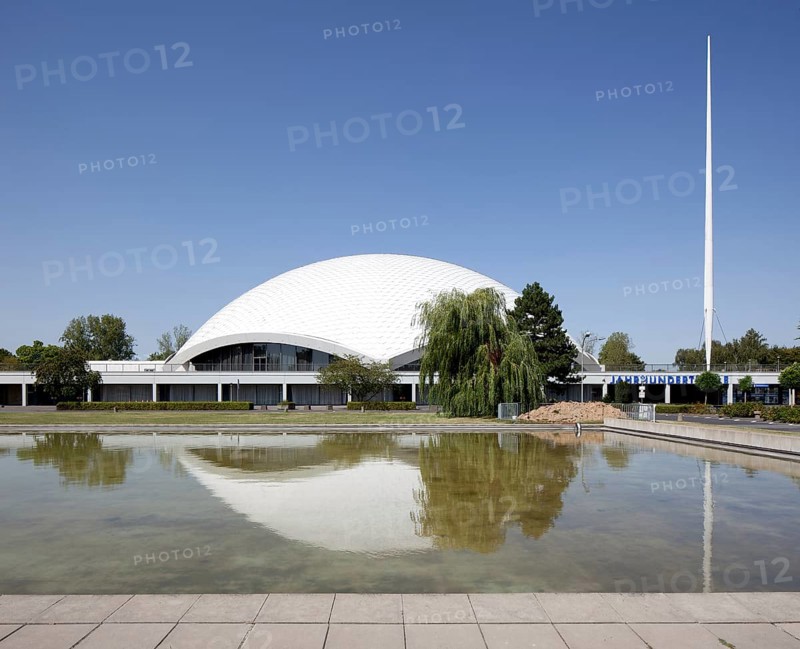 Jahrhunderthalle convention center