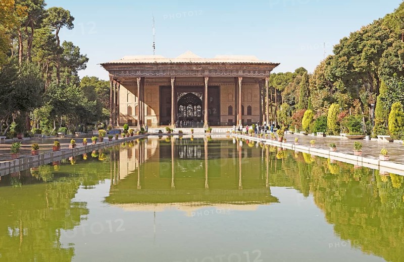 Chehel Sotun Palace