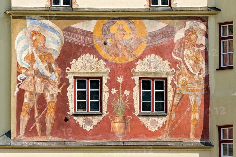Medieval fresco with guardians in armour holding the Bavarian and Wasserburger standards below Jupiter on an eagle