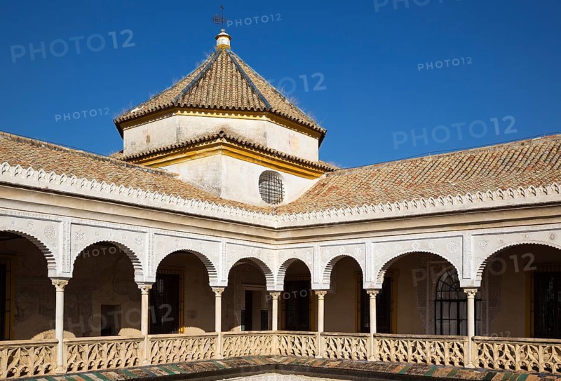 The colonnaded upper floor of the mansion Casa de Pilatos