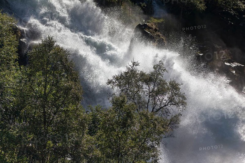 Kleivavossen Waterfall