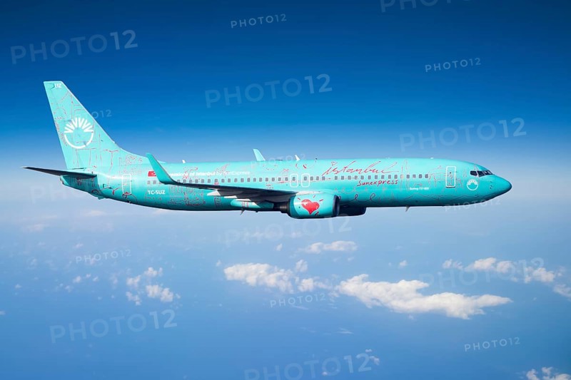 SunExpress Boeing 737 in flight