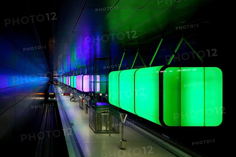Light installation in the U-Bahn HafenCity Universitat subway station