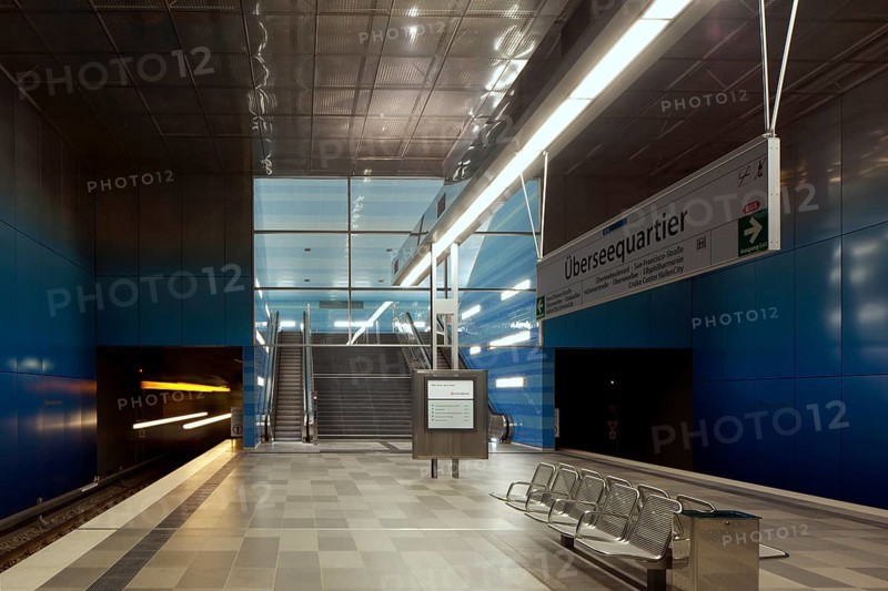U-Bahn Uberseequartier subway station