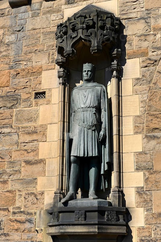Statue of Robert I or Robert the Bruce in Edinburgh Castle