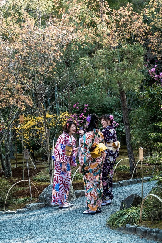 Japanese women with kimono in Sogenchi Garden