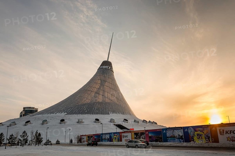 Amusement park and shopping center Khan Shatyr