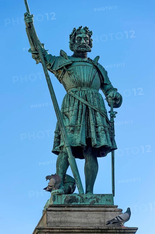 Monument to Kaspar Winzerer by Ferdinand von Miller war memorial