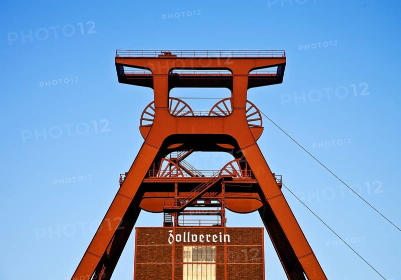 Double headframe of shaft XII