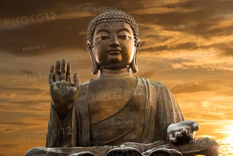 Tian Tan Buddha statue