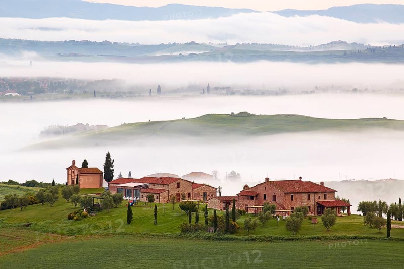 Fog in the valleys atPodere Baccoleno
