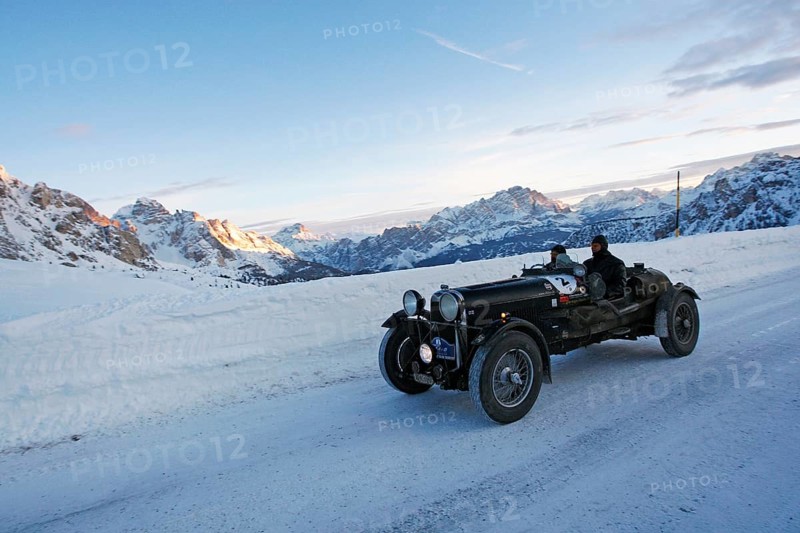 Vintage car rally
